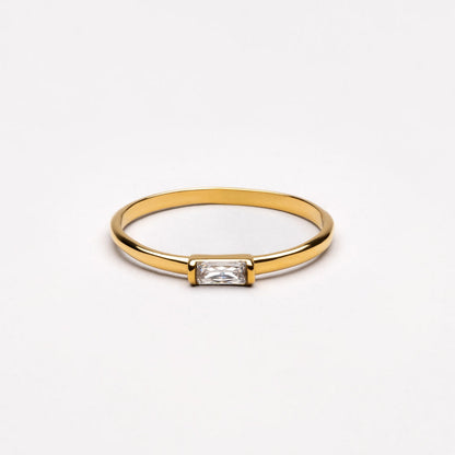 Delicado Anillo de Cristal