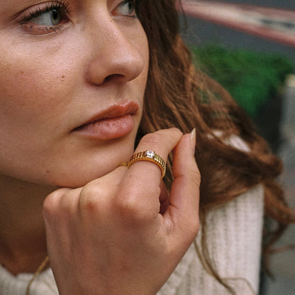 Anillo tipo declaración "Aspen"
