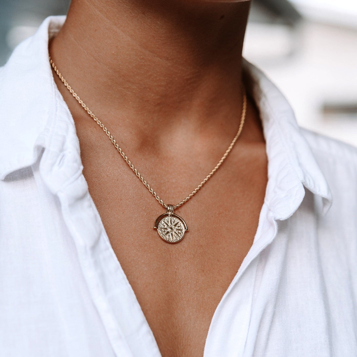 Collar Sol Dorado