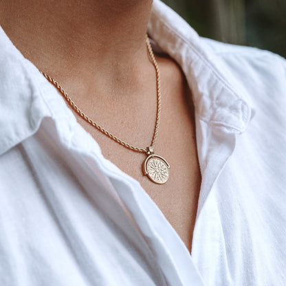 Collar Sol Dorado