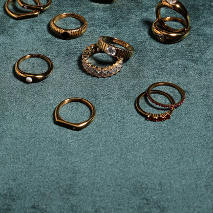 “Bordeaux” Thin Ring