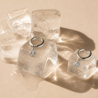 Pendientes de gota con brillantes