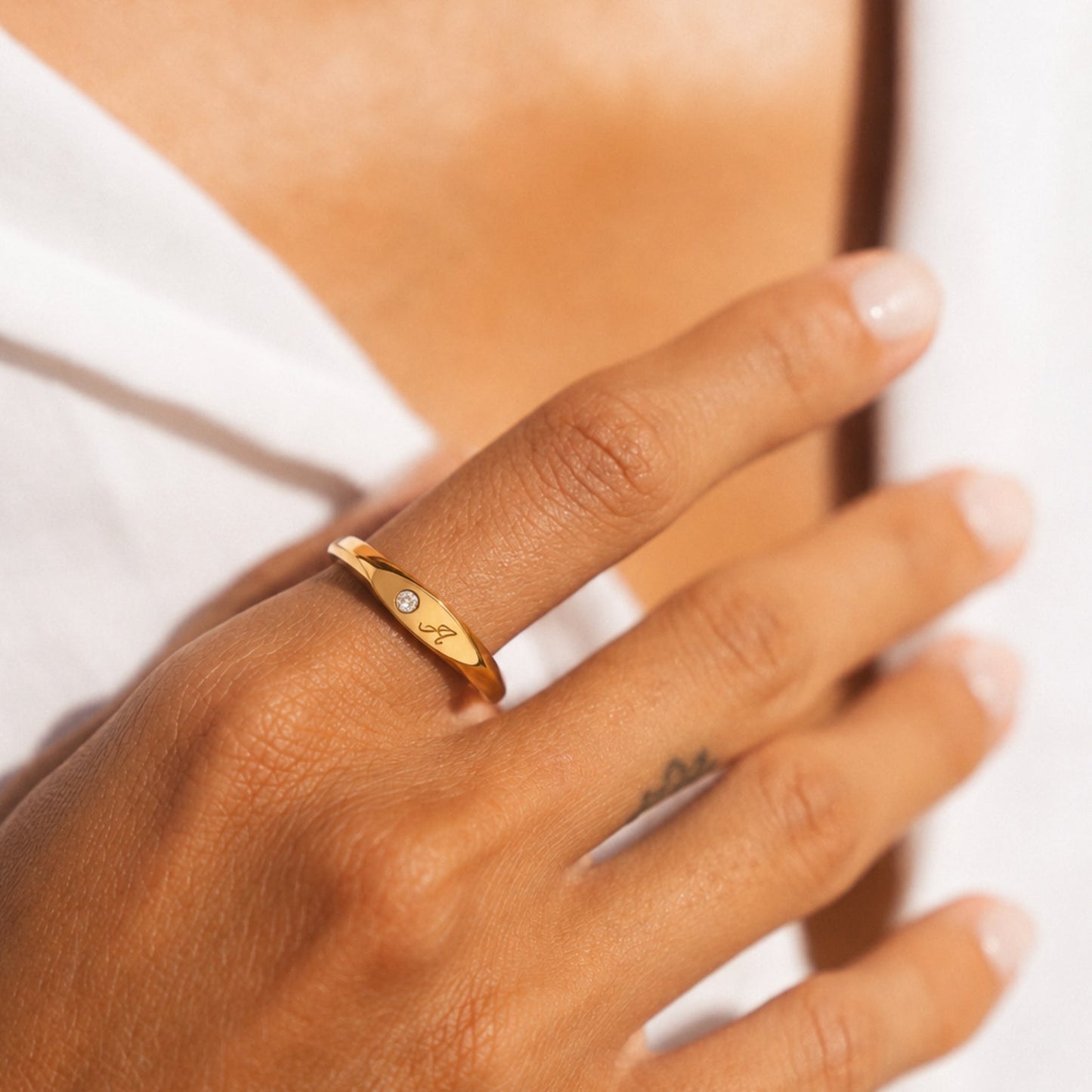 One-Initial Crystal Ring