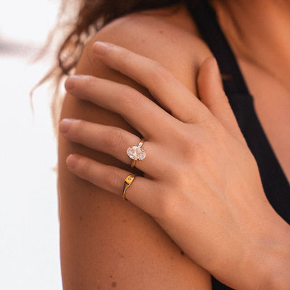 Anillo Solitario Ovalado