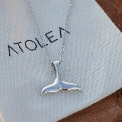 Collar de cola de ballena